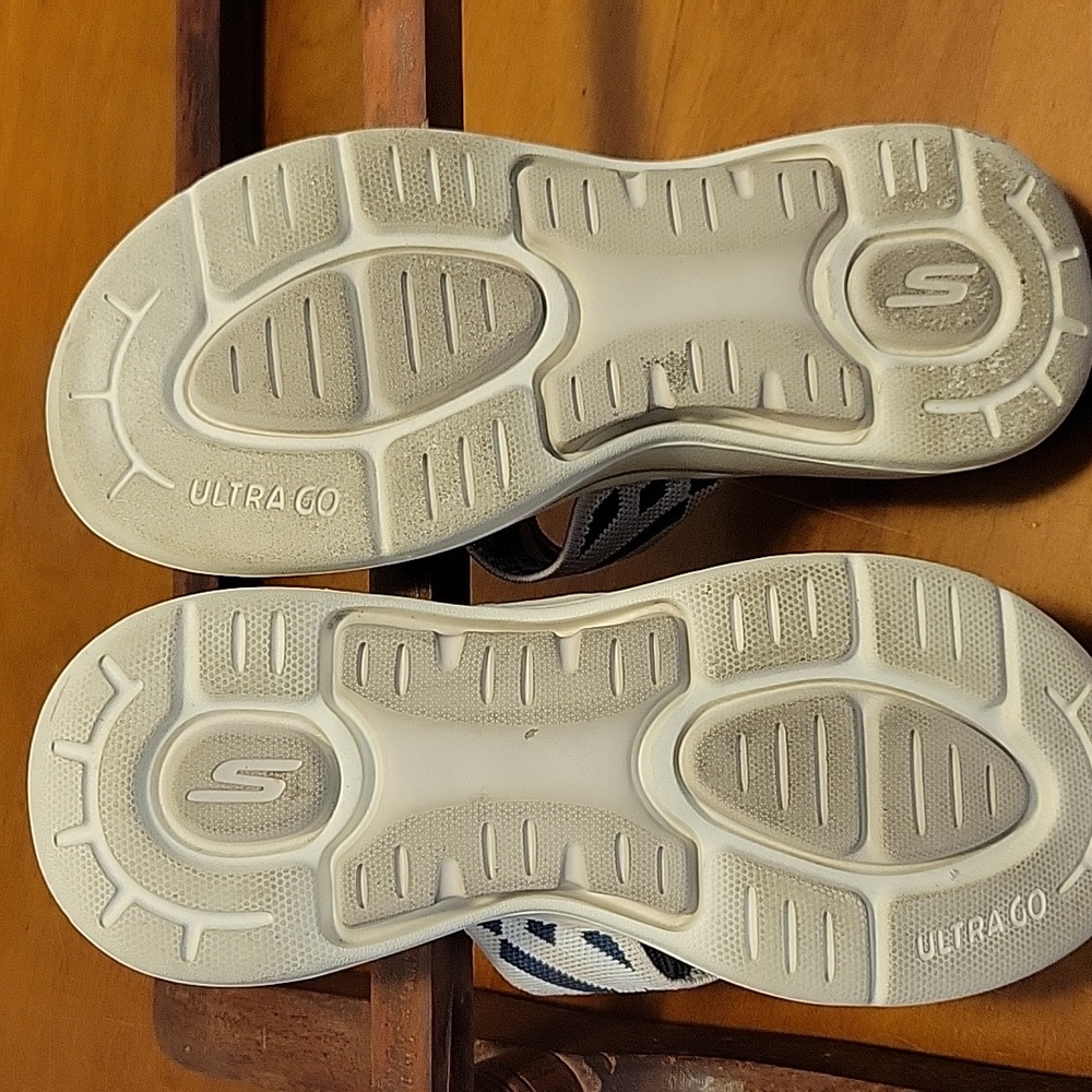 Skechers GO Walk Arch Fit Palm Coast Beige & Navy Flip Flops Size 8 - Picture 4 of 6